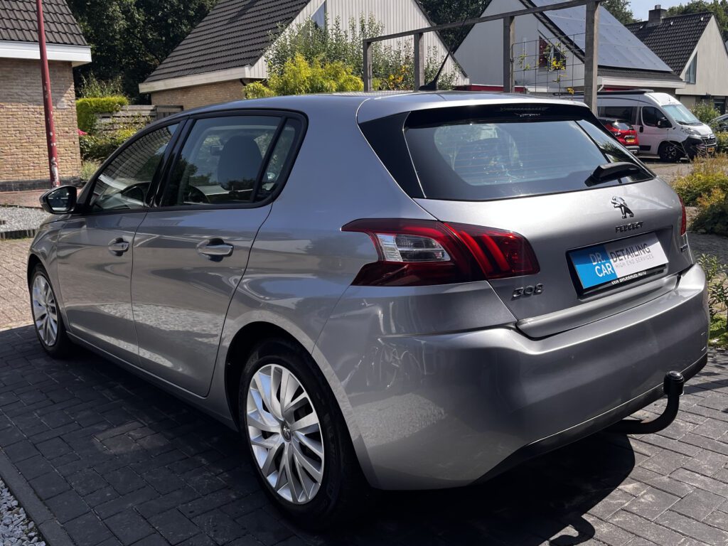 Peugeot 308 — Showroom Exterieur